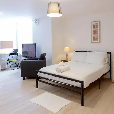 Cosy Studio Apt In Preston Near City Centre Exterior photo