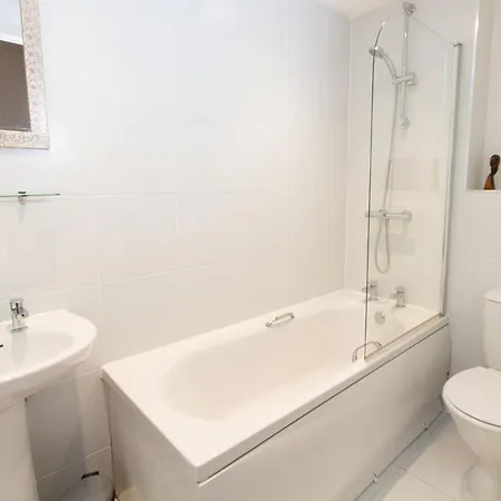 Cosy Studio Apt In Preston Near City Centre Exterior photo