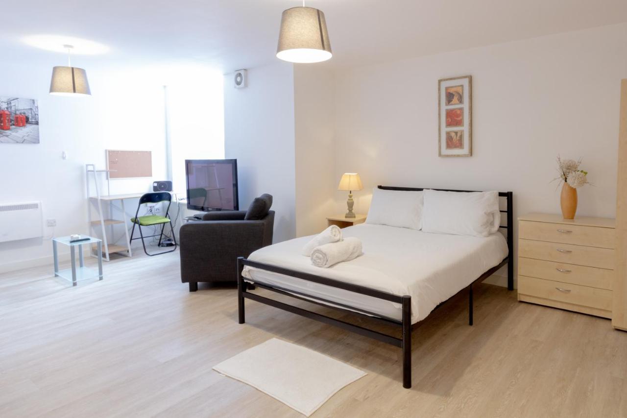 Cosy In Preston Near Centre *